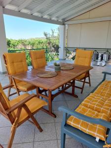 The Three Palms Samos Seaside Villa