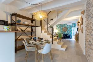 Chez Sylvie - Étonnante maison climatisée dans les remparts