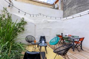 Maisons de vacances Chez Sylvie - Etonnante maison climatisee dans les remparts : photos des chambres