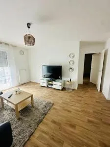 Appartement spacieux et calme 20 min Champs Élysée - 塞纳河畔皮埃尔菲特