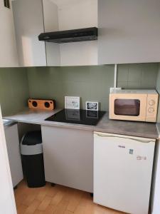 Appartements GRUISSAN, Studio Cabine, Au Calme VUE DEGAGEE SUR MARINA : photos des chambres