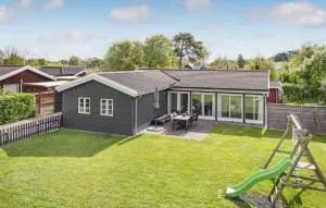 4 Bedroom Nice Home In Slagelse - Stillinge Strand