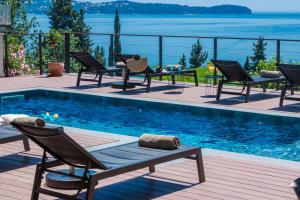 Villa Hortensia-With Private Pool and Beaches Front