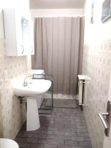 Grand 2 pièces CLIMATISE, TERRASSSE VUE MER & PROCHE FETE DU CITRON