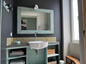 Villas Elegante maison familiale au coeur des remparts de la citadelle : photos des chambres