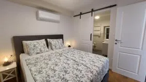 Stone House Meter, Imotski - 顿吉普罗洛扎克