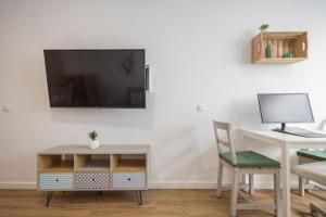 Las Canteras Beach Workfriendly Bright Studio
