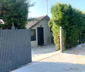 Coastal vista retreat