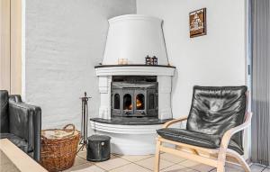Three-Bedroom Holiday Home In Grenaa