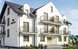 1 Bedroom Beautiful Apartment In Karwia