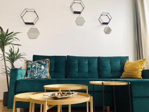 Stylish retreat in a lively area