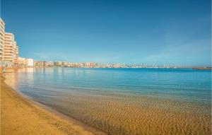 Stunning Apartment In Torrevieja