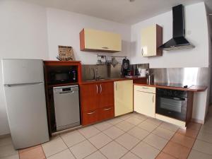 Appartements Grand T2 en plein centre avec parking gratuit : photos des chambres