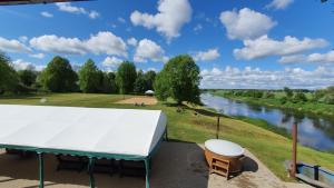 Ventas - viesu māja un laivu noma