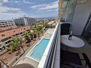 Central Charm - Las Americas