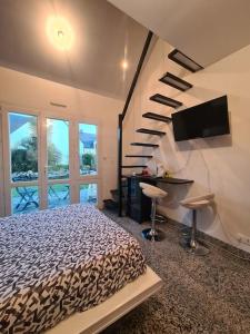 Dans une maison familiale avec jardin à 800m de la plage