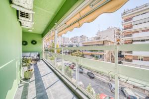 Athens Riviera, seaview, beachfront, Lux Apartment on Starbucks building