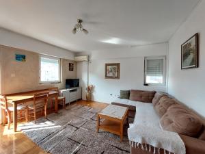 Two-bedroom apartment with parking