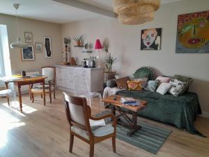 Maisons de vacances Maisonnette au calme avec jardin : photos des chambres