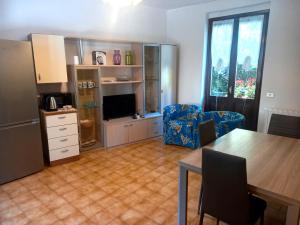 MERIDIAN HOUSE LECCO