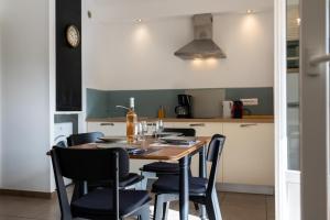 Appartements A deux pas de la plage de sable : photos des chambres