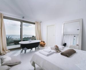 Villa Olympia in the palm trees