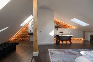 Turgaus Self Check-in Old Town Aparthotel