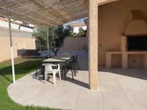 Villa climatisée de lEtang de THAU avec piscine