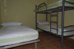 Albergue de Aliaga - Griegos