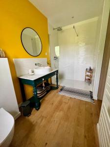 Villas Maison en bois au calme piscine : photos des chambres