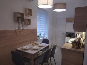 Lady Mabels apartment near to Aréna, Puskás Stadion and City Park, with Guarded Parking place