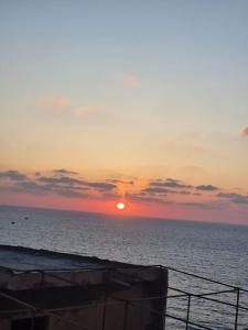 Elegant 3BR Seaview Apartment