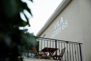Vila Agimi 65