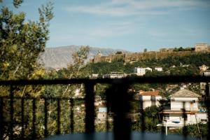 Vila Agimi 65 - 3-star hotels in Gjirokastër