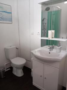 B&B / Chambres d'hotes Chambres D'Hotes Saint Jean : photos des chambres