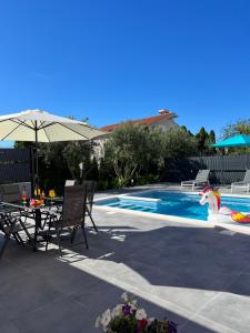 Apartment Marija 1 seaview