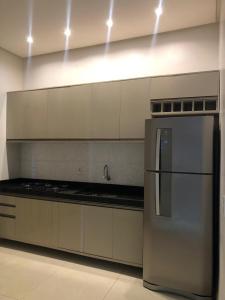 Quarto 4 econômico duplo próximo do aeroporto com ar condicionado e wifi grátis