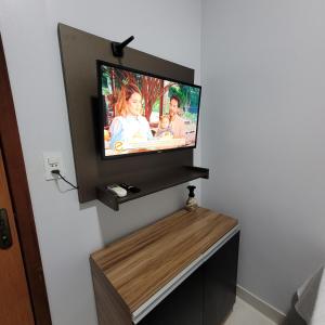 Quarto 4 econômico duplo próximo do aeroporto com ar condicionado e wifi grátis