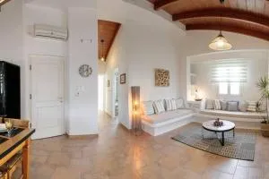 Naxos Chalkion Beautiful Detsis House with jacuzzi - Kinitharos