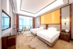 汉寿湘北通程大酒店 - 华容