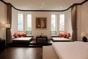 Paul Chabot Hotel - Ngo Bu