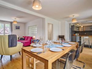 Maison familiale 8p avec jardin clos et accès plage à 650m - FR-1-788-17