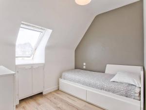 Maison familiale à Merville-Franceville-Plage, proche de la plage - FR-1-788-17