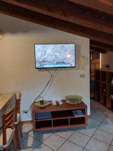 Splendida Mansarda, aria condizionata "ALLE MURA DEL CASTELLO 2 Stefano e Paola Marchesini"