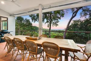 The Ferns Villa Serene Rainforest Retreat with Ocean Breezes