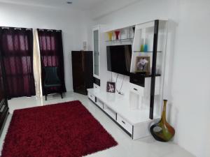 Jack Kandi Grosvenor Square