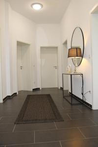 Zimmer mitten in der Stadt 400 Meter zum Bahnhof