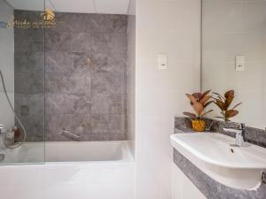 Modern High Floor Canal View1 BHK