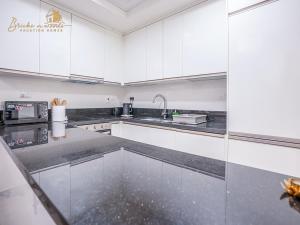 Modern High Floor Canal View1 BHK