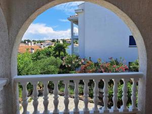 Apartment Maro and Studio Nora